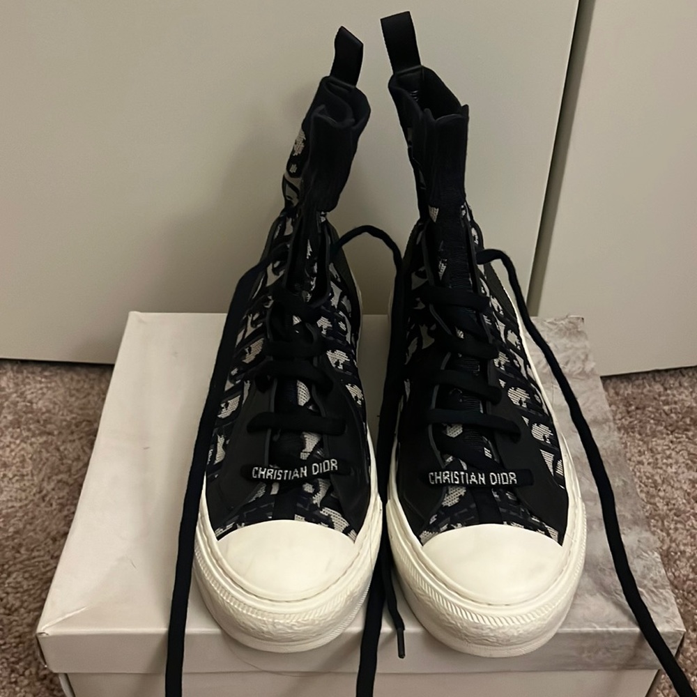 Authentic Christian Dior sneakers barely worn women’s size 39 minor scuffs